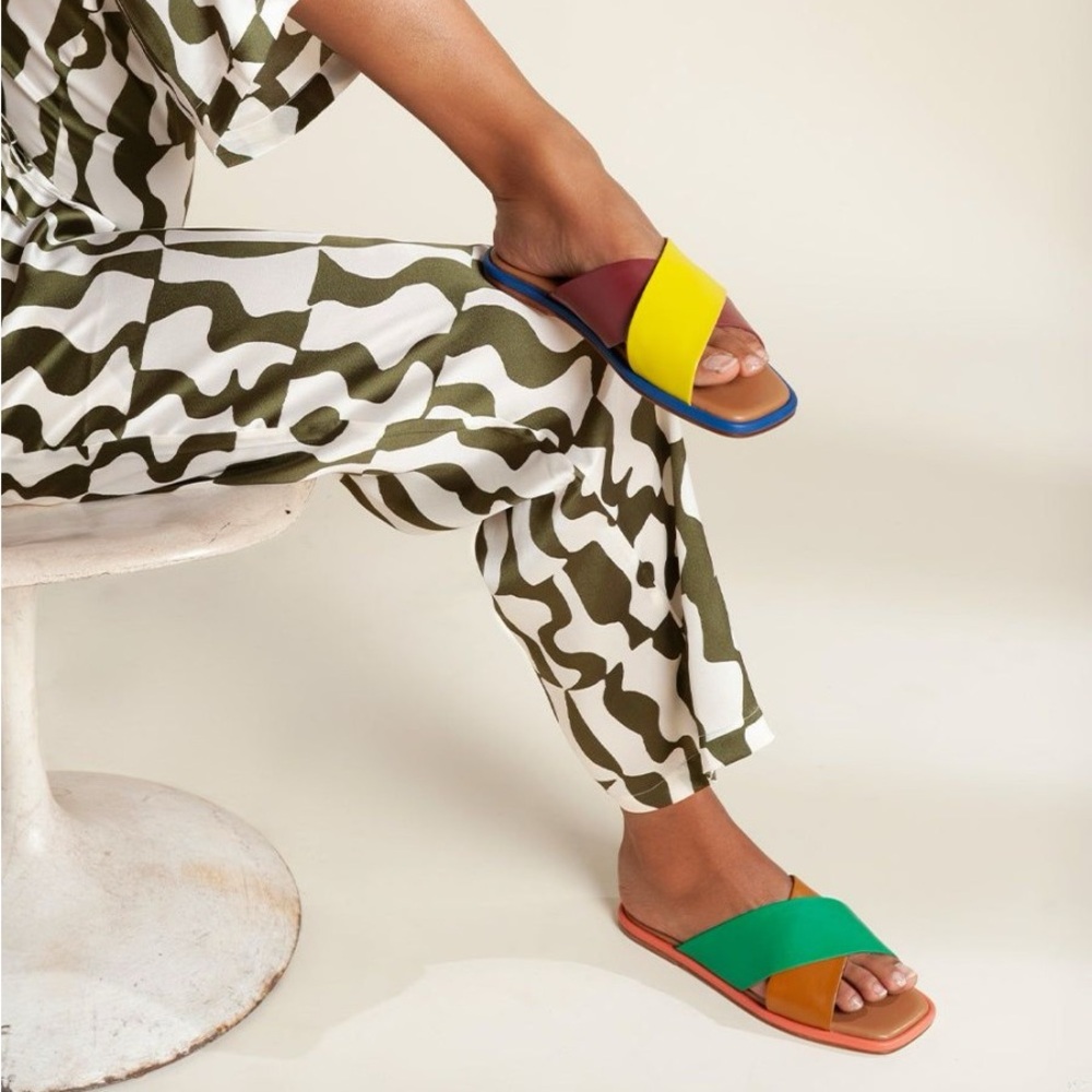 NIB Charlotte Stone Kim Sandals in Kingston - Size 8